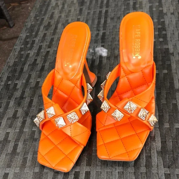 Cape Robbin (7.5) UEC orange/gold slide on sandal Rhinestone bling cute! - Picture 3 of 9